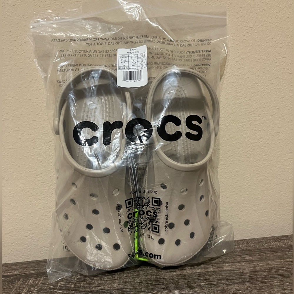 CROCS Women’s Light Tan Clogs